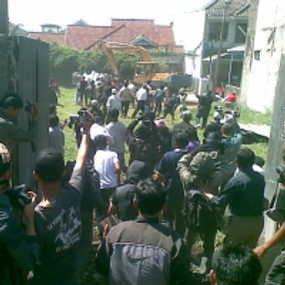 Petugas Akhirnya Tunda Eksekusi