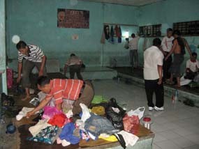 Tekan Peredaran Narkoba, Rutan Surabaya Dirazia