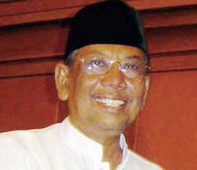 Hasyim Muzadi Restui JK Maju Jadi Capres