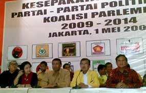 Golkar Sayangkan PDIP Selingkuh dengan PD