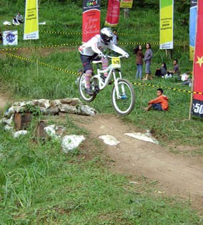 Pembalap Malang Dominasi Kejurnas Down Hill Seri II