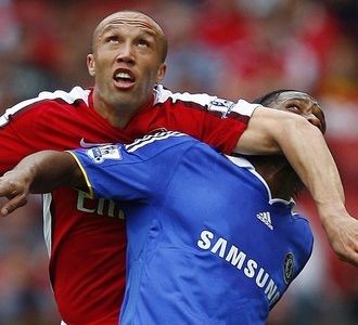 Arsenal Luruh di Emirates