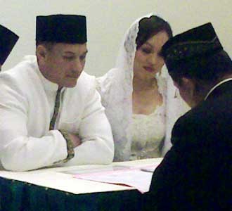 Pernikahan Adjie-Angie