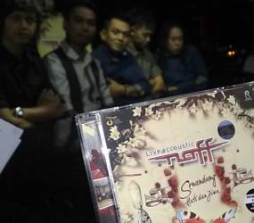 Naff Stres Konser Live Akustik Untuk Album Baru