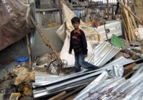 Rumah Digusur, Bintang Slumdog Millionaire Jadi Gelandangan
