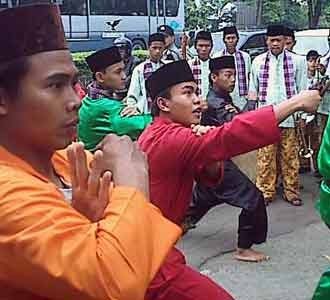 Pendekar Demo Kedubes Singapura