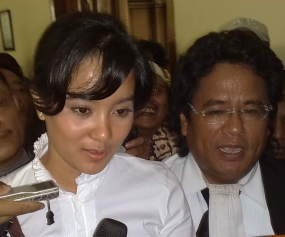 Marcella Dituntut 1,5 Tahun, Hotman Tuding Jaksa Kalap