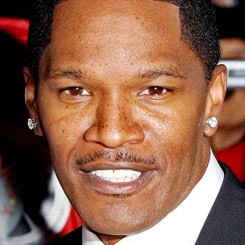Jamie Foxx Akan Berperan sebagai Frank Sinatra?