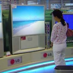 Harga Elektronik Impor Turun 5%