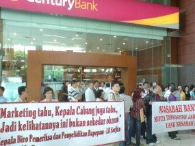 Nasabah Century-Antaboga Kembali Gelar Aksi Penagihan