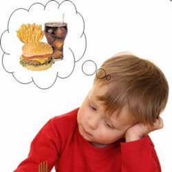 Awas, Junk Food Bikin Performa Anak di Sekolah Menurun!