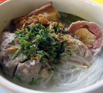 Bermacam Rasa di Bakso Atom