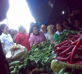 Mega Borong Sayuran di Pasar Blok A