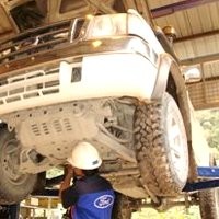 Naik Bis Atau Taksi Sajalah, Kata Penerima Telepon Bengkel Ford 
