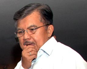 SBY di Bandung, JK Dialog dengan Guru di Palembang