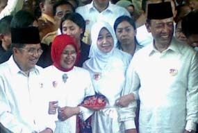 Yuddy: Jilbab Istri JK-Wiranto Gambaran Muslim yang Taat