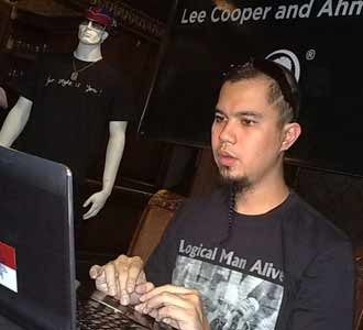 Dhani Desain Kaos