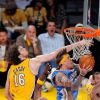 Lakers Menang, Sejarah Terukir
