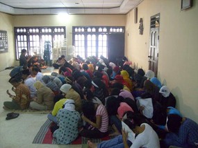 PSK Madiun Gelar Doa Bersama untuk Korban Hercules