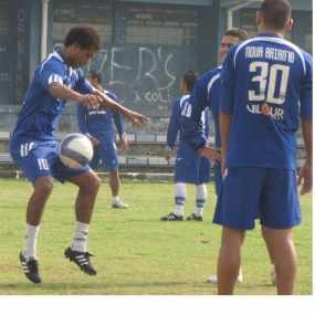 Tetap Optimistis Tanpa Nyek dan Cabanas