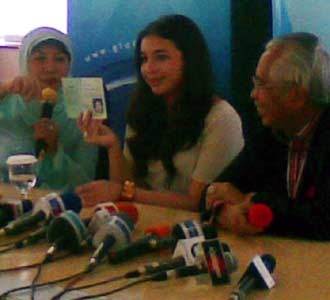 Manohara Jumpa Pers