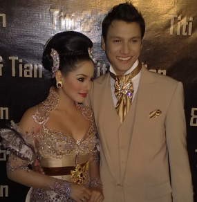 Christian Sugiono Tak Menunda Bikin Titi Kamal Hamil