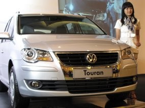 Touran Tidak Bisa Turun Harga Meski Sudah Dirakit di RI