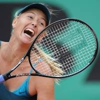 Sharapova Jejaki Perempatfinal