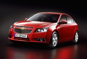 Chevrolet Cruze, Si Pesaing Altis Hadir di Akhir 2009