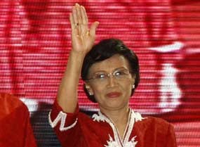 Hatta Rajasa: Istri Boediono Muslimah