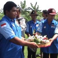  Tim Pemenangan SBY-Boediono Kediri Gelar Larung Sesaji