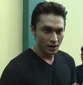 Indra Brugman Ogah Stop Merokok Demi Kurangi Pengangguran