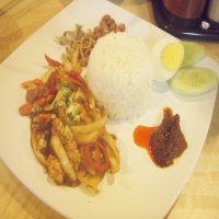 Amboi Lamak Nian, Roti Canai Plus Nasi Lemak