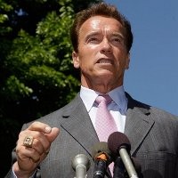 Terminator Dukung Pencalonan AS 