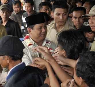 Prabowo di Pasar Caringin