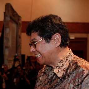 Meski Kurang Fit, Aulia Pohan Semangat Foto Bareng Wartawan