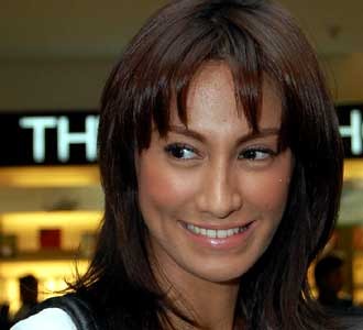 Davina Hemat Air
