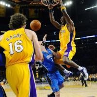 Lakers 1, Bryant 40