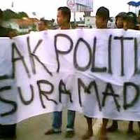 Jembatan Suramadu Diresmikan Mahasiswa
