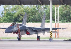 Ledakan Keras Terdengar Saat Sukhoi Melintas di Makassar