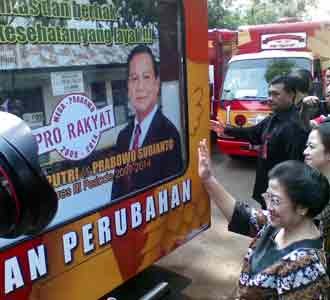 Mobil Magic Box Mega-Prabowo