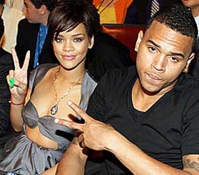 Rihanna Siap Temui Chris Brown di Sidang Penganiayaan