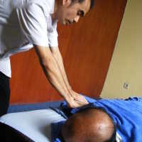 Pijat Shiatsu oleh Terapis Tunanetra