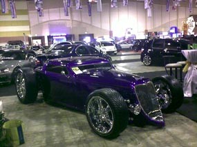 170 Mobil Adu Dahsyat di Surabaya