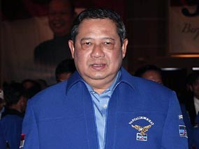 SBY Dialog Dengan Pedagang di Pasar Naikoten, Kupang