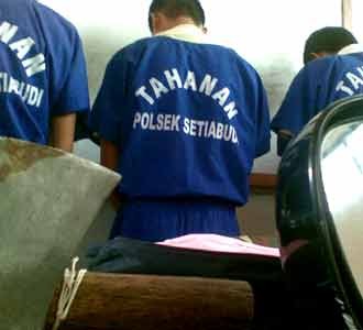 Empat Anggota Kapak Merah Dibekuk 
