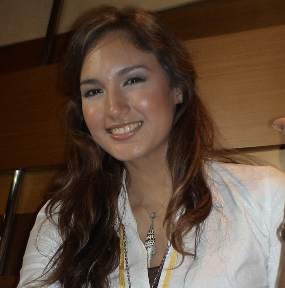 4 Tahun Latihan, Nadine Siap Jadi Penyanyi