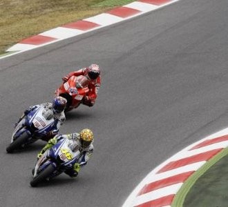 Manuver Penentu Juara Rossi