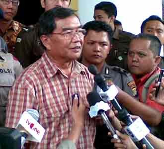 Syahril Sabirin Penuhi Panggilan Kejari