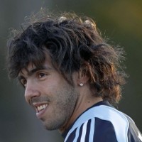 Ancelotti Rayu Tevez Via Telepon?